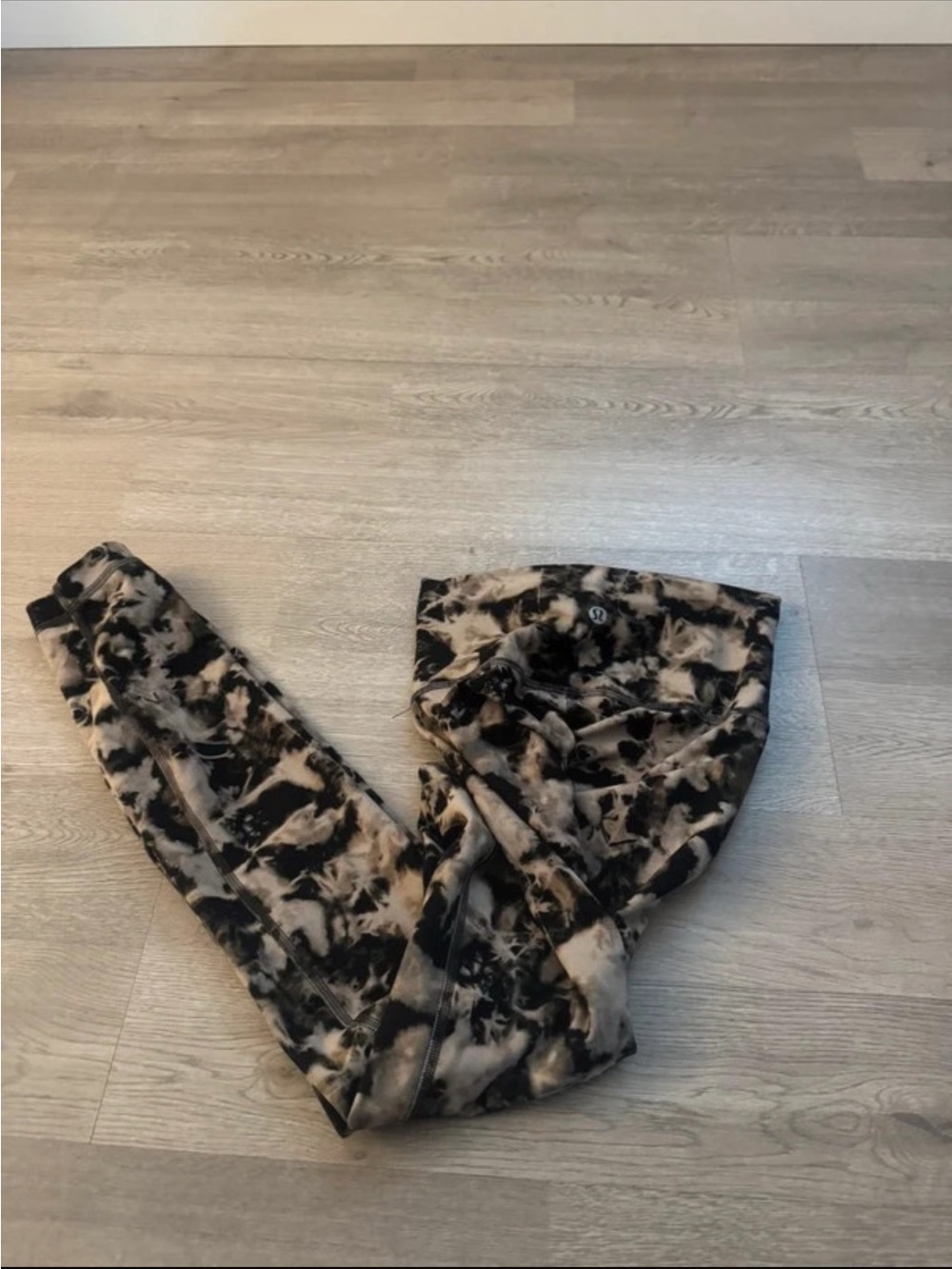 Lululemon leggings - Picture 2 of 3